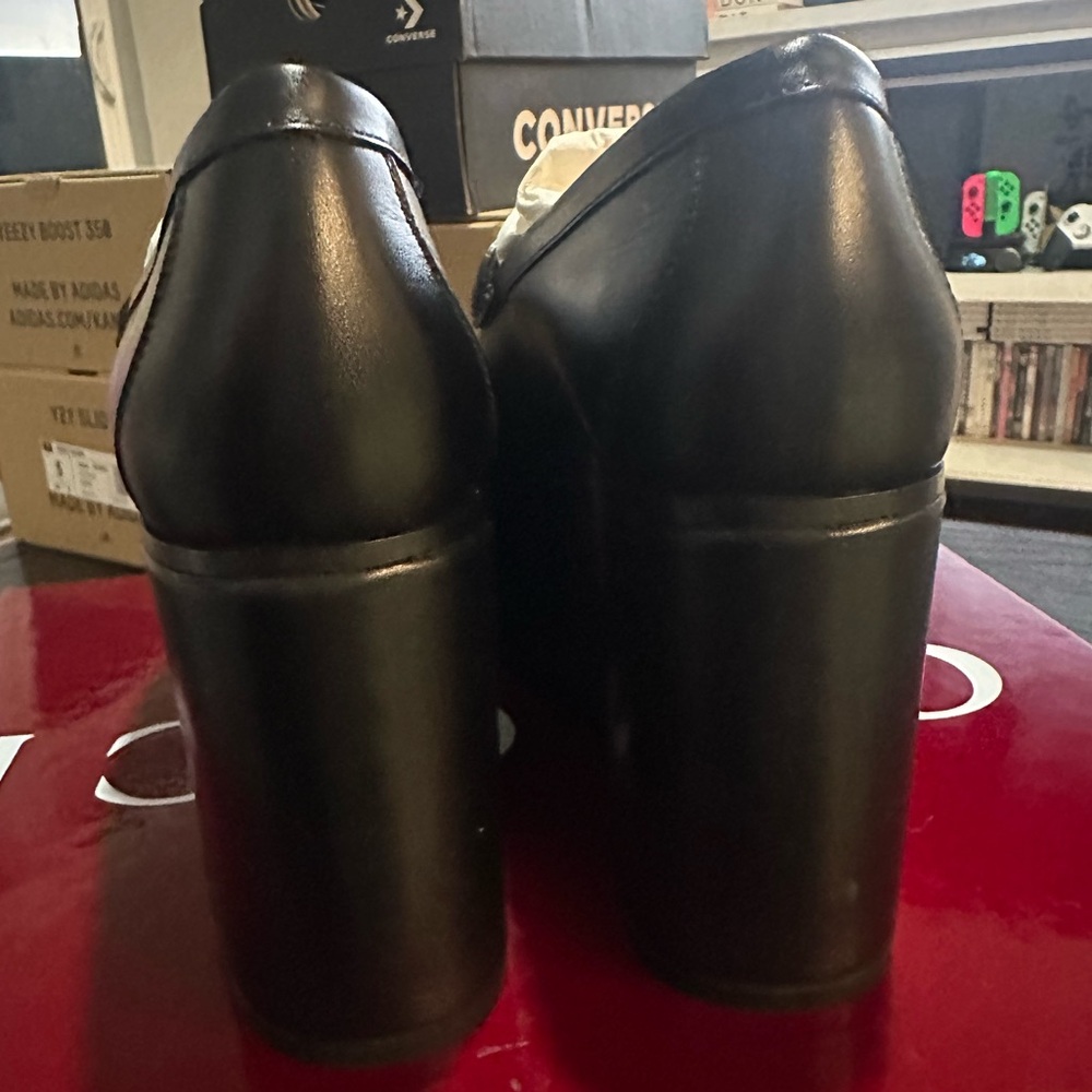 Authentic Gucci Platform Loafers - Picture 3 of 10